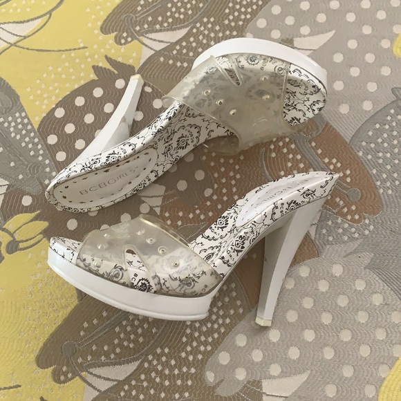 BCBGirls-Clear/White-Heels-Size 6.5 - Picture 8 of 14